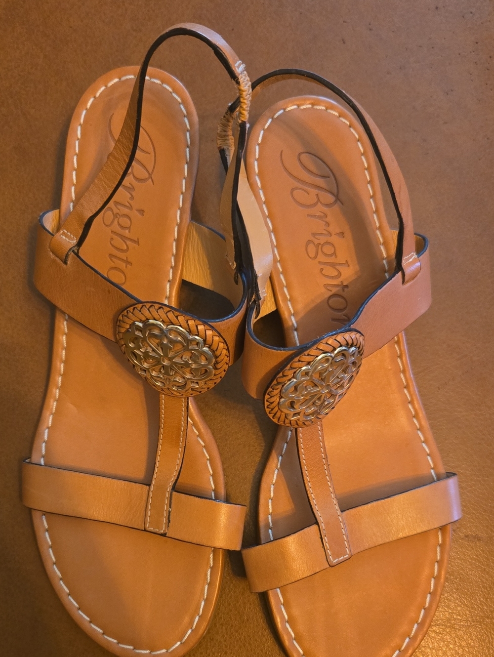 Brighton Tan Leather T-Strap Sandals with Ornate Gold Medallion NWOT